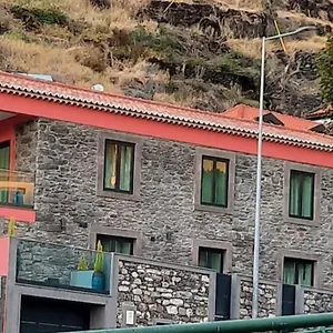 Chale Esmeralda - Charming In Calheta Ferienhaus