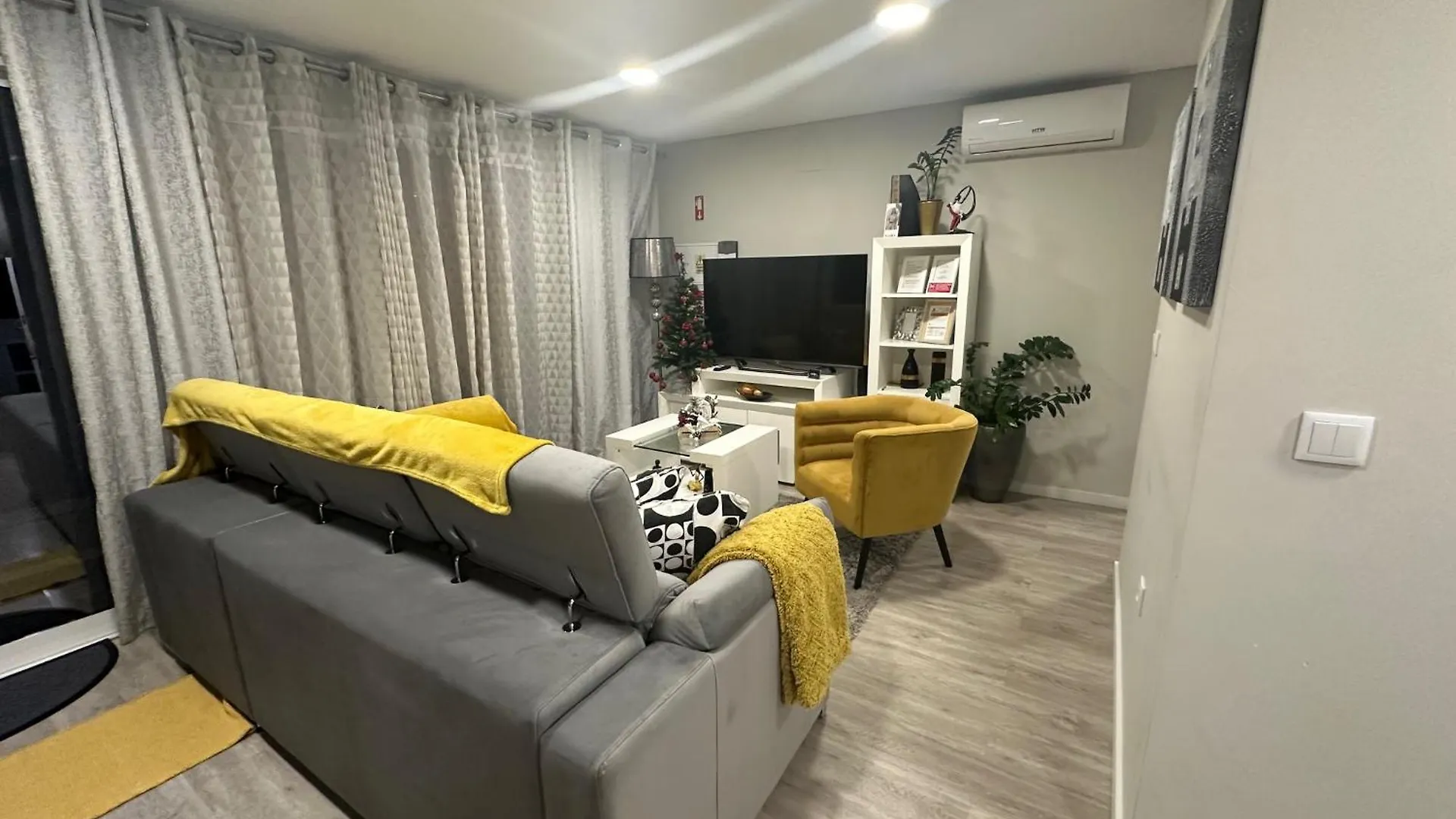 Ferienwohnung Zeza'S Sky Calheta  0*, Calheta (Madeira)